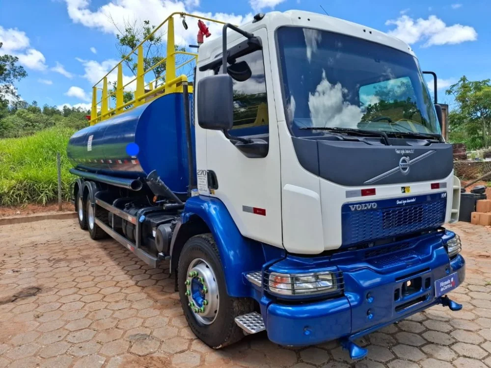 VOLVO VM 270 6x4 2p (diesel) (E5)
